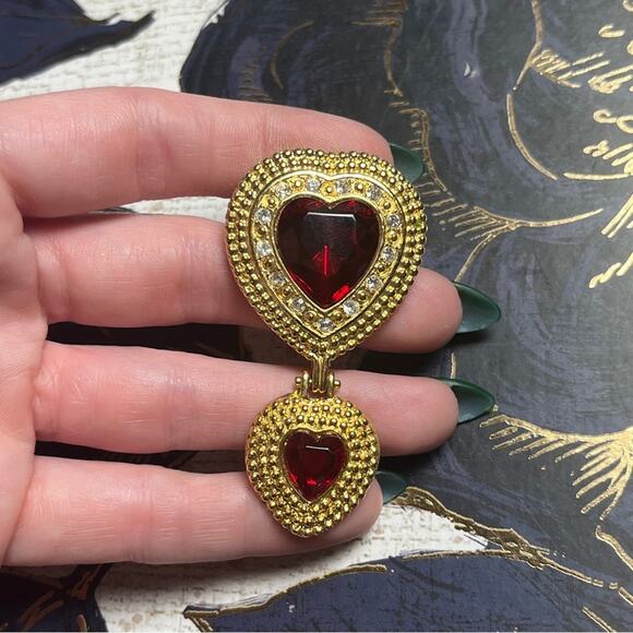 Vintage Victoria’s Secret oversized romantic red heart CZ gold Collectible pin - Picture 8 of 10